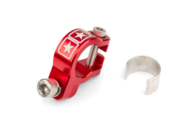 Stage6 CNC Aluminium Auspuffschelle 23/25 mm für Low-Mount Auspuffanlagen – Rot